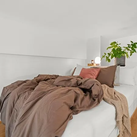 Art Loft In Downtown With Cinema *