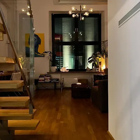 Art Loft In Downtown With Cinema Apartman *